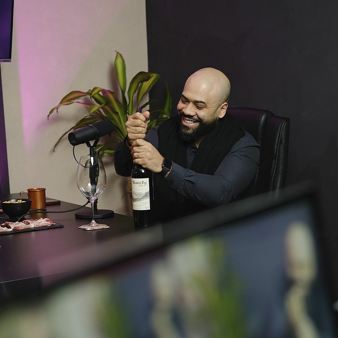 Ed Cleiton - Sommelier do Scandallo Lounge