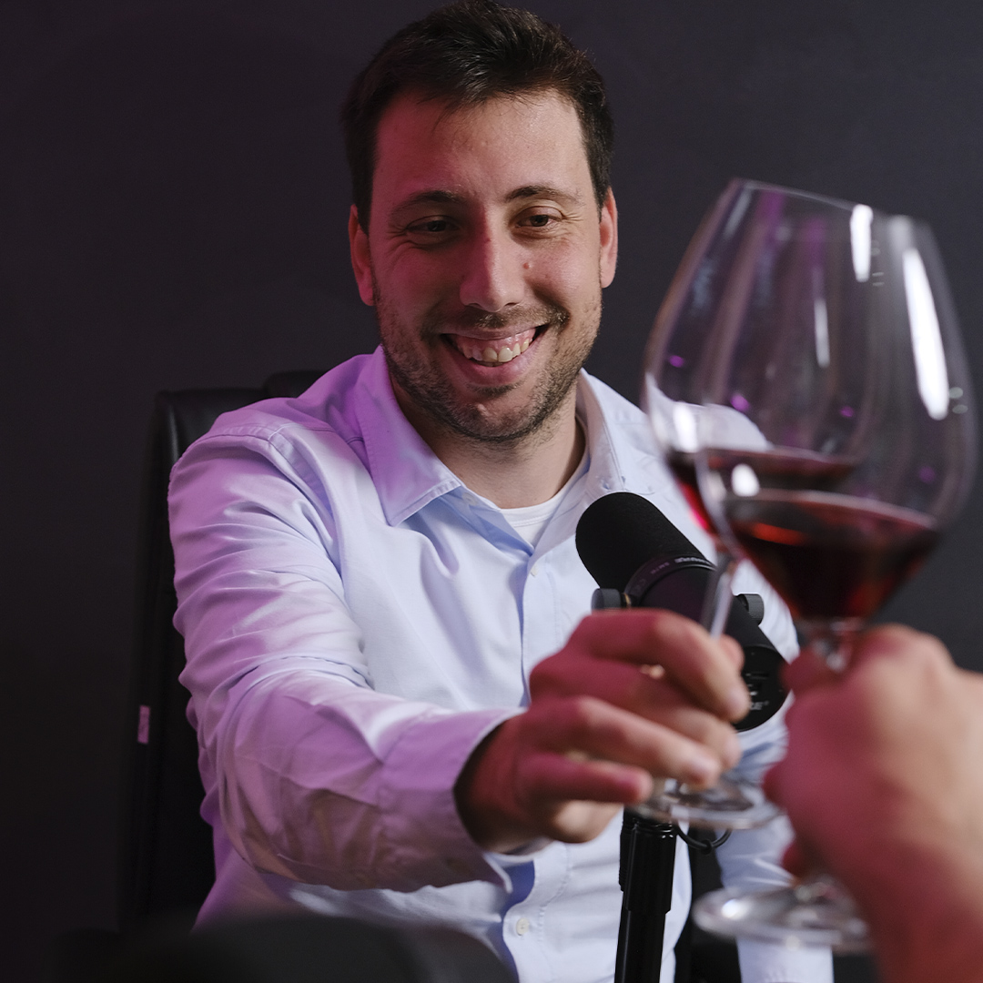Pedro Fadanelli - ISG Dip, ASI Dip, Criador do Perfil Mania de Vinho e da Adega Network