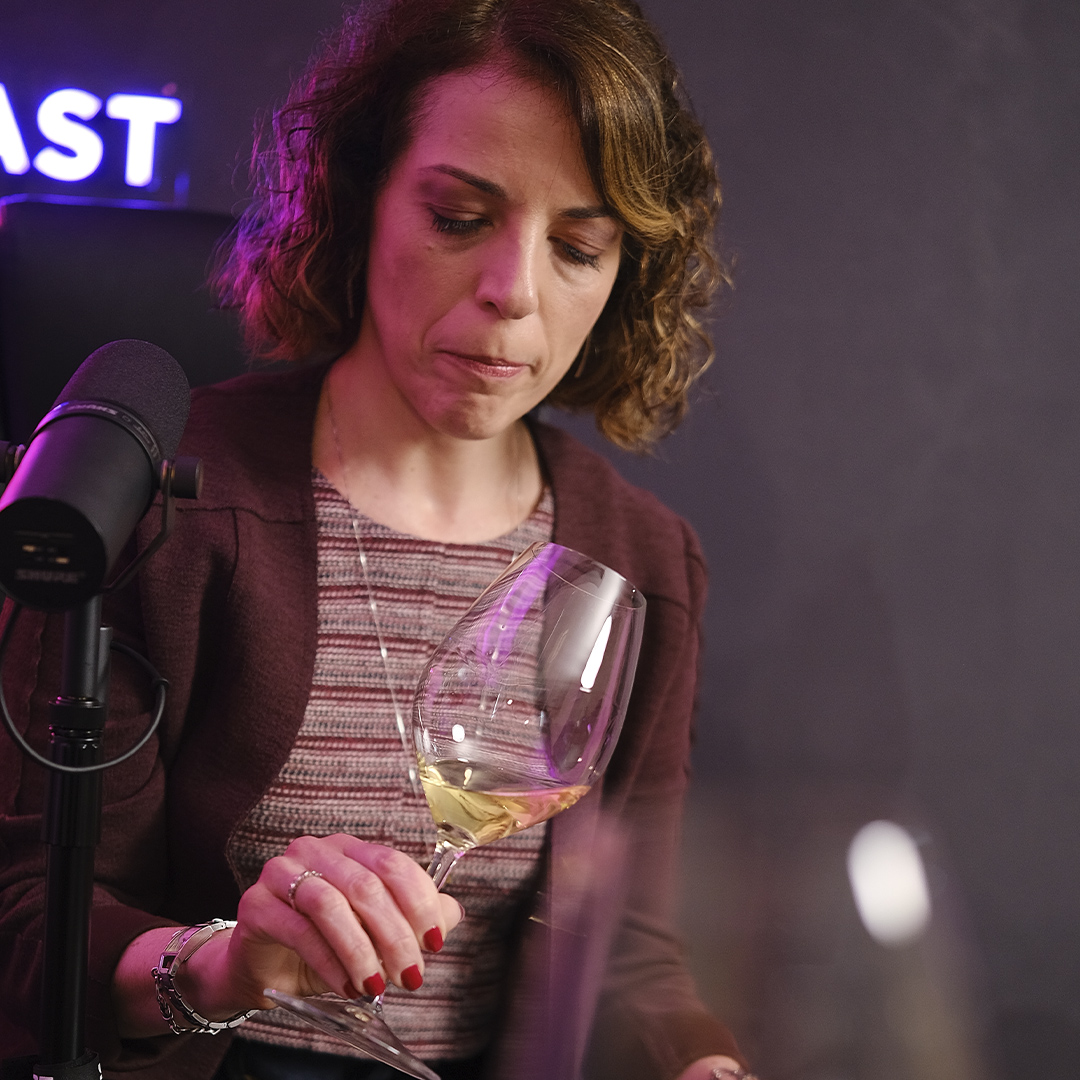 Bianca Veratti - Sommelière, primeira mulher brasileira DipSET e fundadora do Vitis Lab