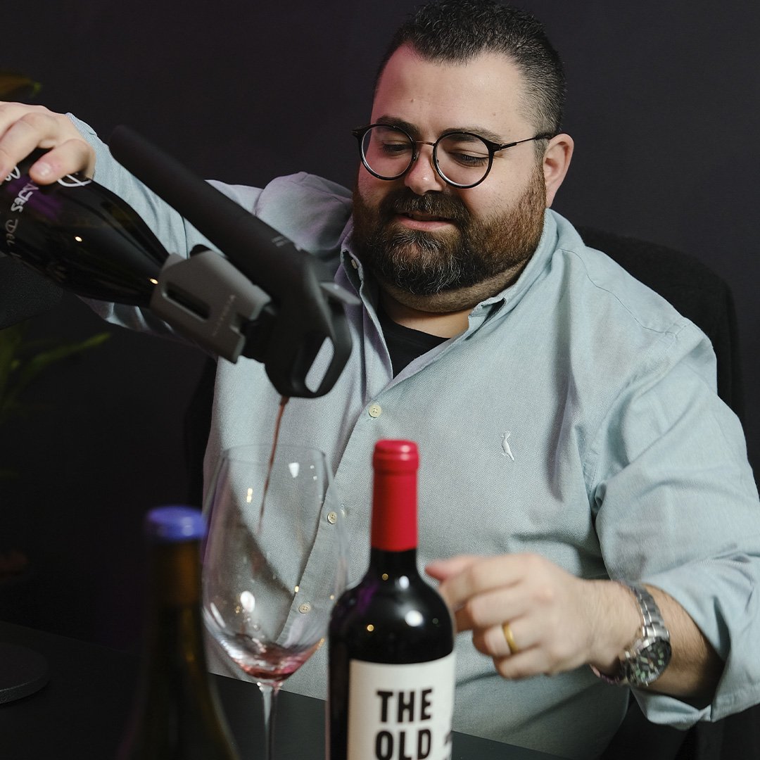 foto Gabriel Raele - Sommelier na Wine & Co. Eleito 2 vezes o Melhor Sommelier de SP 02